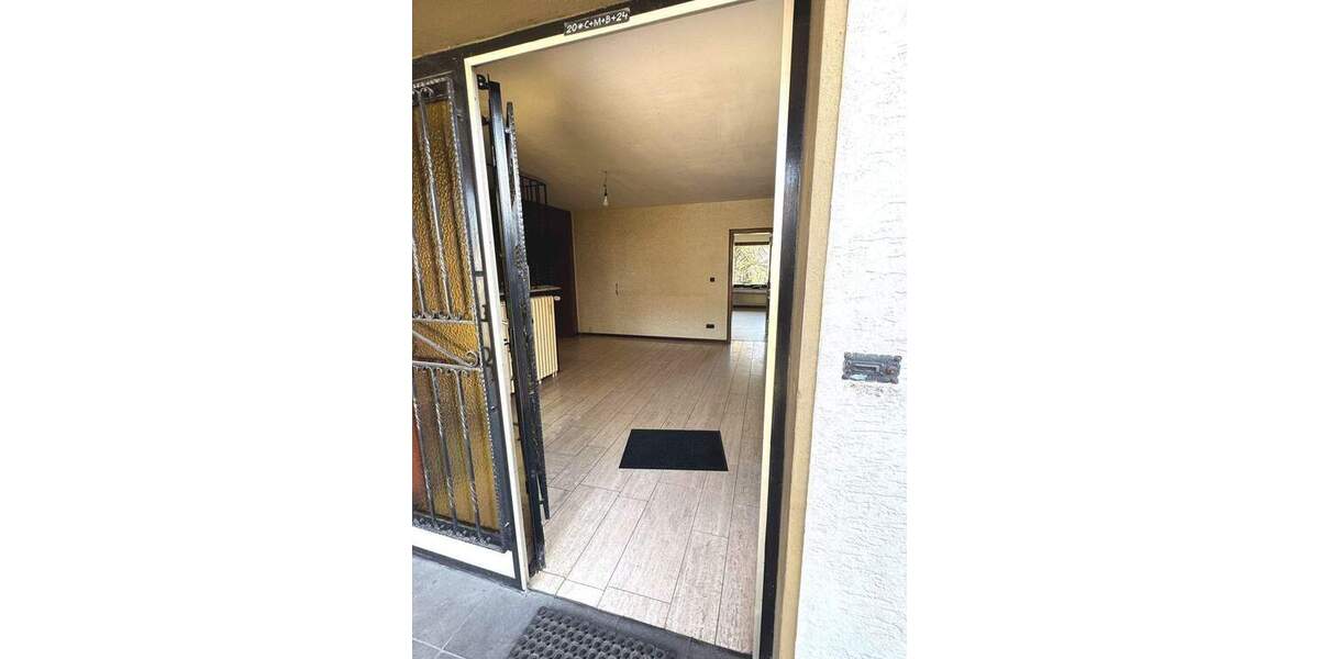 Einfamilienhaus Niederkassel - 6 Zimmer, 200 m&sup2;, 490.000&euro; | Angebot:25663636