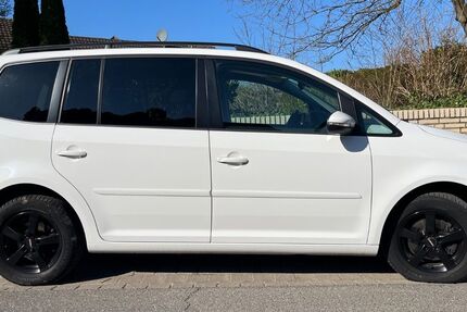 VW Touran 236.000 km 6.000 &euro; Grevenbroich 41516