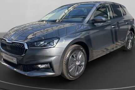 Skoda Fabia 8.000 km 24.290 &euro; Köln-Mülheim 51063