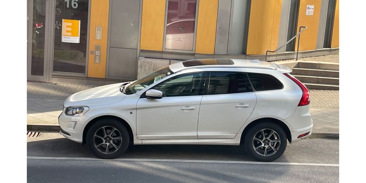 Volvo XC60 197.000 km 10.900 &euro; Aldenhoven 52457