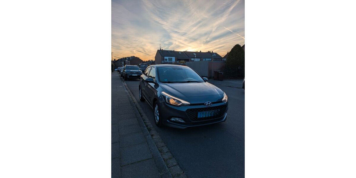 Hyundai i20 89.353 km 7.800 &euro; Pulheim 50259