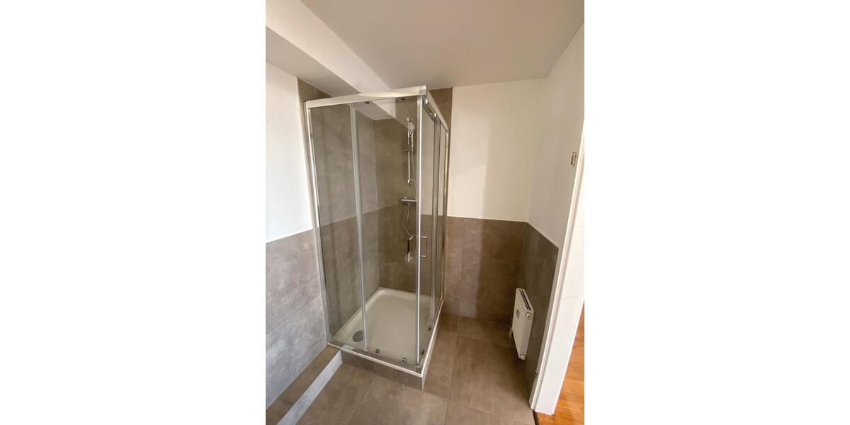 Etagenwohnung Köln Mülheim - 3 Zimmer, 92 m&sup2;, 1.350&euro; | Angebot:25925590