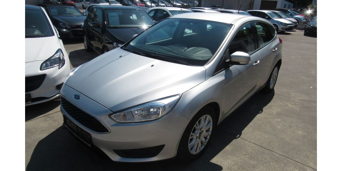 Ford Focus 45.000 km 11.300 &euro; Leverkusen 51371