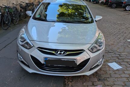 Hyundai i40 190.000 km 6.000 &euro; Köln 50937