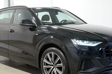 Audi Q8 230.733 km 45.400 &euro; Hürth bei Köln 50354