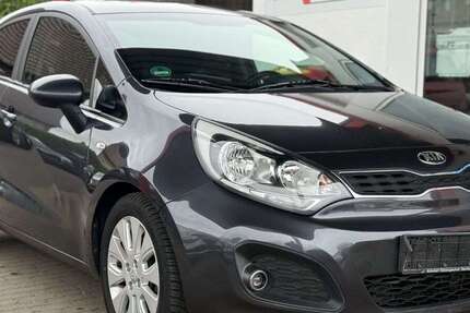 Kia Rio 147.000 km 5.999 &euro; Euskirchen 53879
