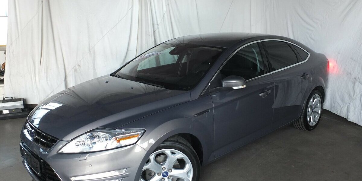 Ford Mondeo 2.0TDCi WM26: NAVI XENON PDC AHK BLUETOOTH 143.215 km 8.908 &euro; Köln 50858