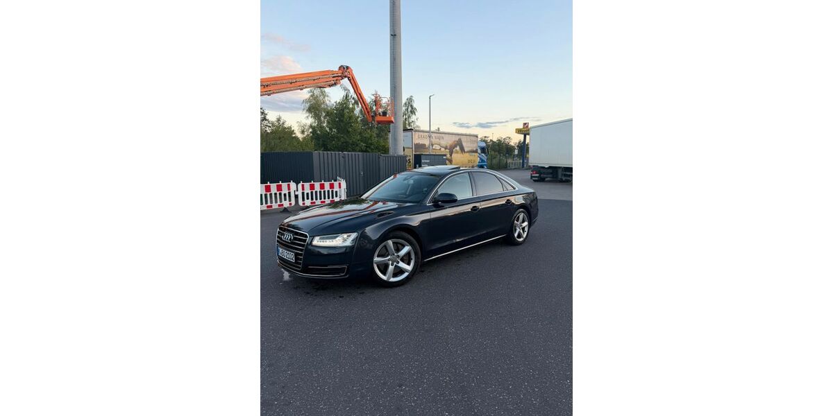 Audi A8 320.000 km 14.200 &euro; Kerpen 50169