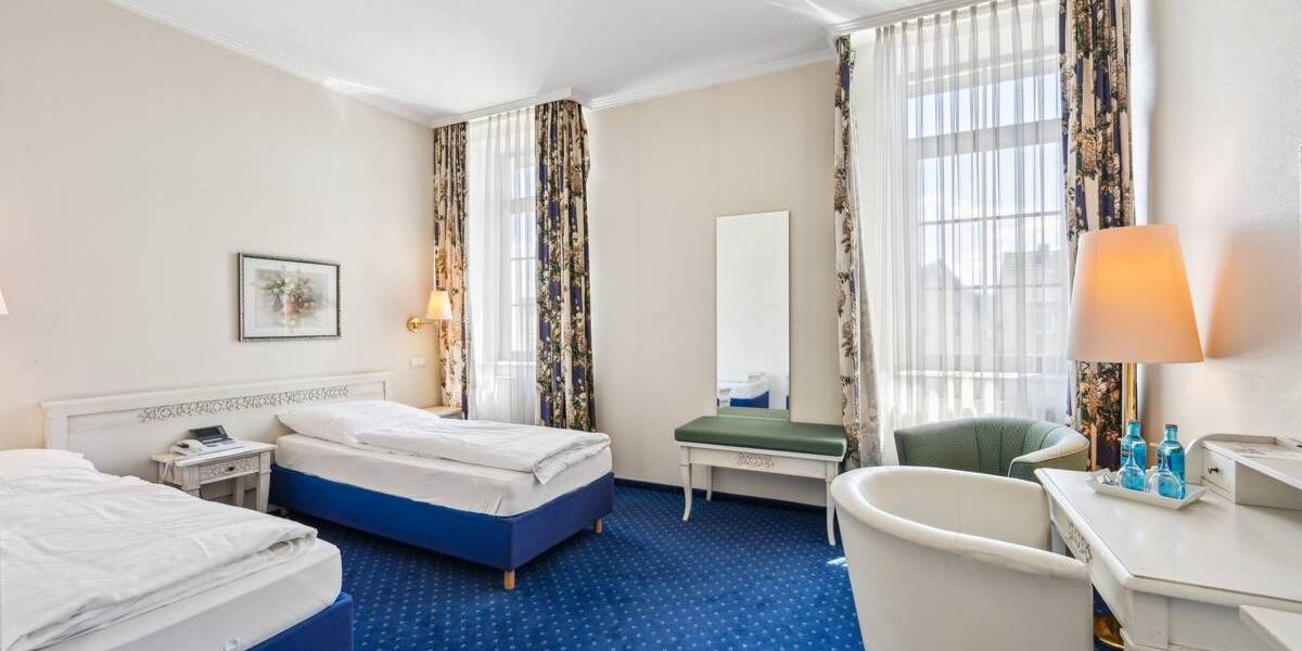 Gewerbeobjekt Grevenbroich / Kapellen Kapellen - 890.000&euro; | Angebot:25736800