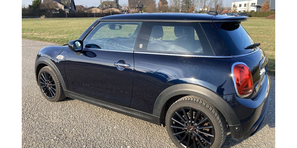 Mini Cooper SE 60.000 km 15.900 &euro; Bornheim 53332