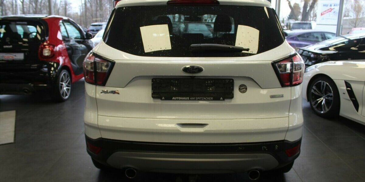 Ford Kuga 1.5 EcoBoost 2x4 ST-Line 105.030 km 13.980 &euro; Euskirchen 53881