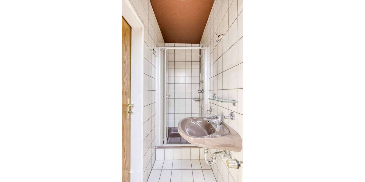 Reihenendhaus Köln Zündorf - 5 Zimmer, 168 m&sup2;, 650.000&euro; | Angebot:25743059