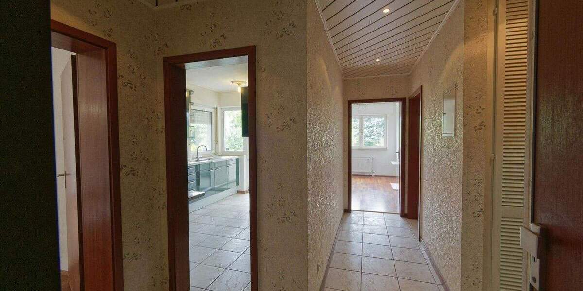 Etagenwohnung Köln Urbach - 3 Zimmer, 87 m&sup2;, 1.350&euro; | Angebot:25733301