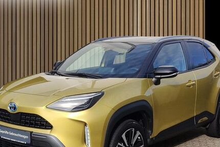 Toyota Yaris Cross 28.617 km 25.490 &euro; Leverkusen 51381