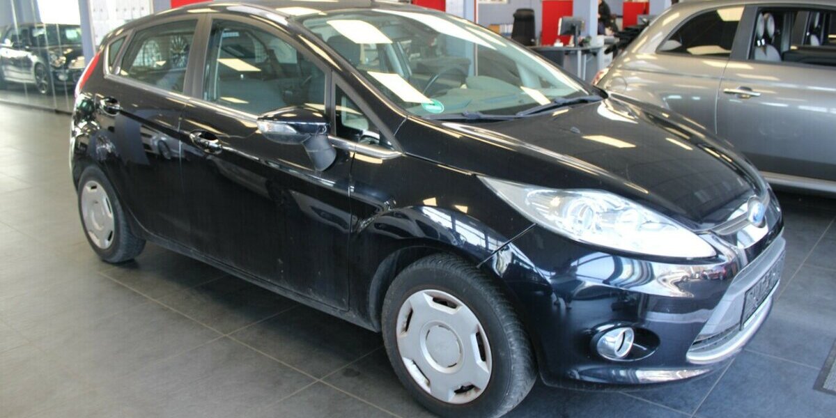 Ford Fiesta 1.25 Ghia - 5-Türig - 1.Hand - 83.440 km 5.980 &euro; Euskirchen 53881