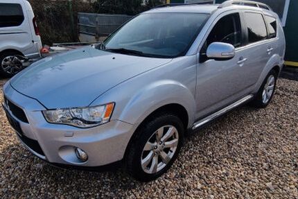 Mitsubishi Outlander 181.000 km 5.999 &euro; Düren 52349