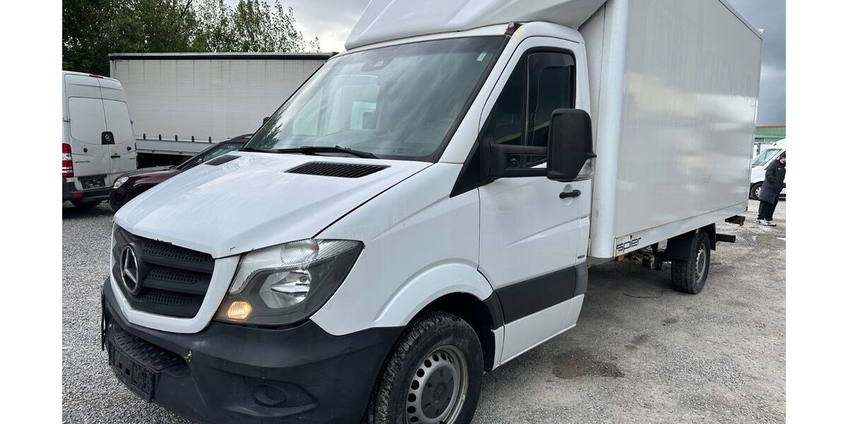 Mercedes-Benz Sprinter 379.000 km 10.995 &euro; Düren 52351
