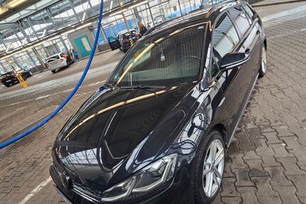 VW Golf 300.000 km 10.800 &euro; Leverkusen 51379