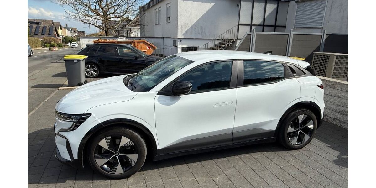 Renault Megane E-TECH 80.000 km 20.500 &euro; Walberberg 53332
