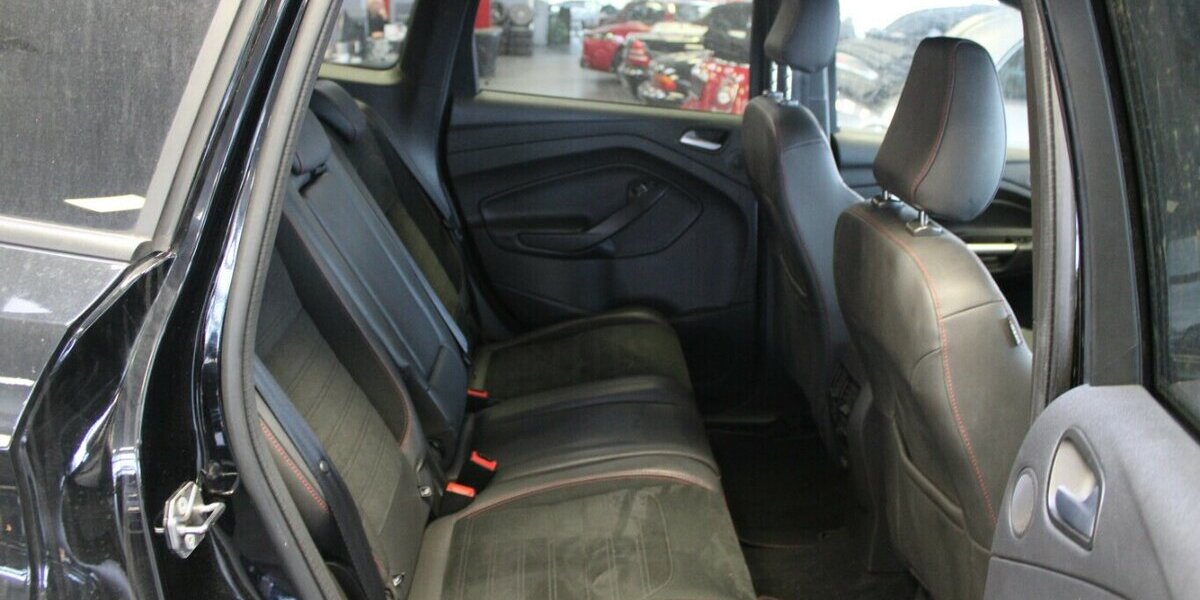 Ford Kuga 1.5 EcoBoost 2x4 ST-Line 110.675 km 12.480 &euro; Euskirchen 53881