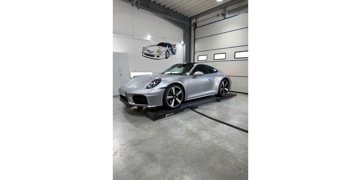 Porsche 992 13.000 km 123.999 &euro; Köln 50825