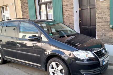 VW Touran 189.000 km 4.500 &euro; Bornheim 53332