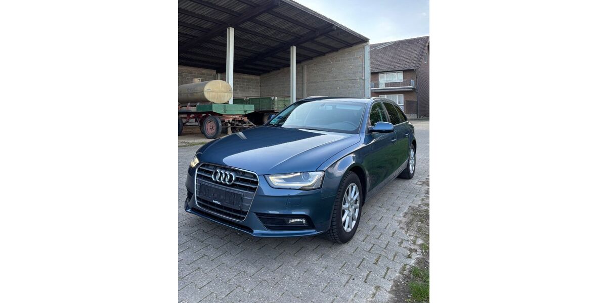 Audi A4 245.000 km 6.990 &euro; Vettweiß 52391
