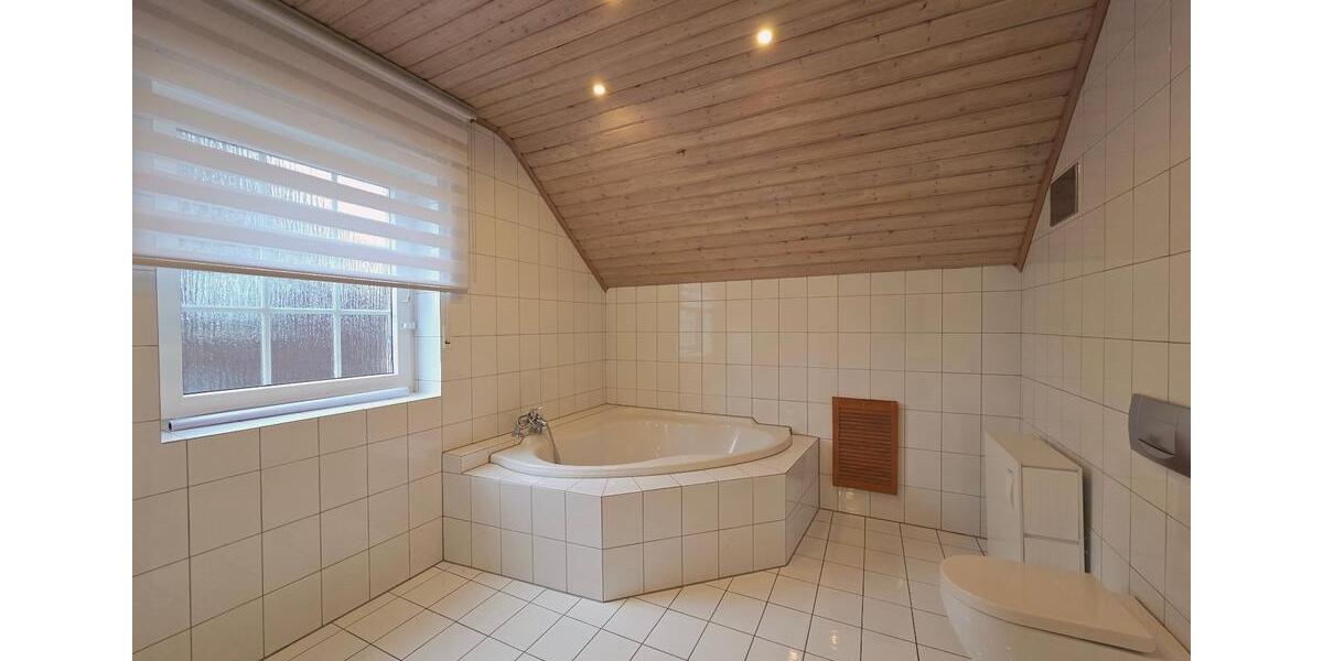 Einfamilienhaus Bergheim Ahe - 5 Zimmer, 160 m&sup2;, 725.000&euro; | Angebot:26041504