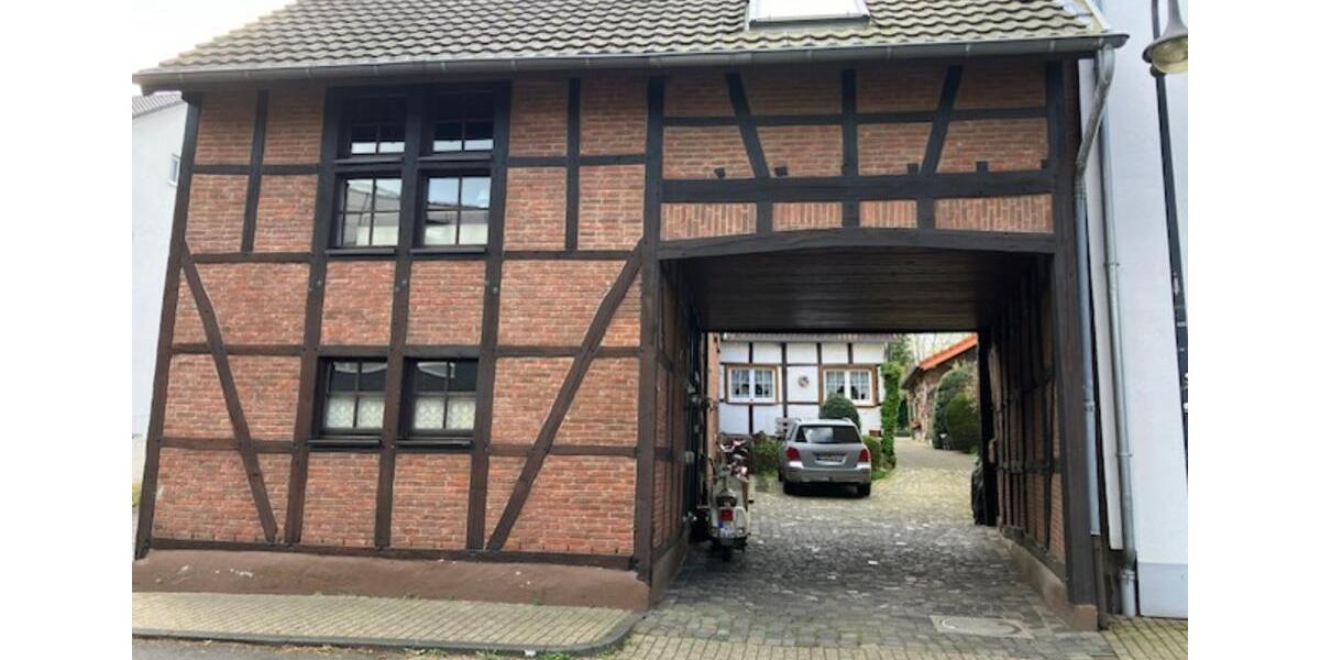 Doppelhaushälfte Hürth - 2 Zimmer, 130 m&sup2;, 1.350&euro; | Angebot:25921120