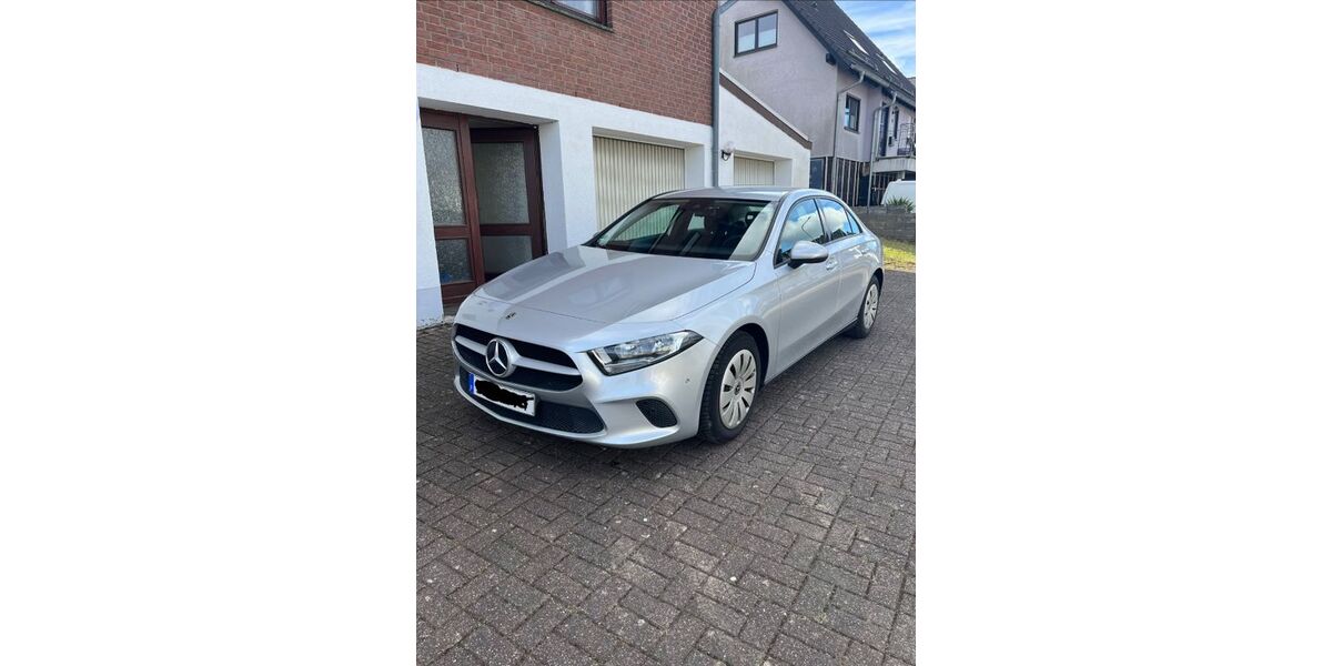 Mercedes-Benz A 180 119.500 km 15.200 &euro; Kerpen 50171
