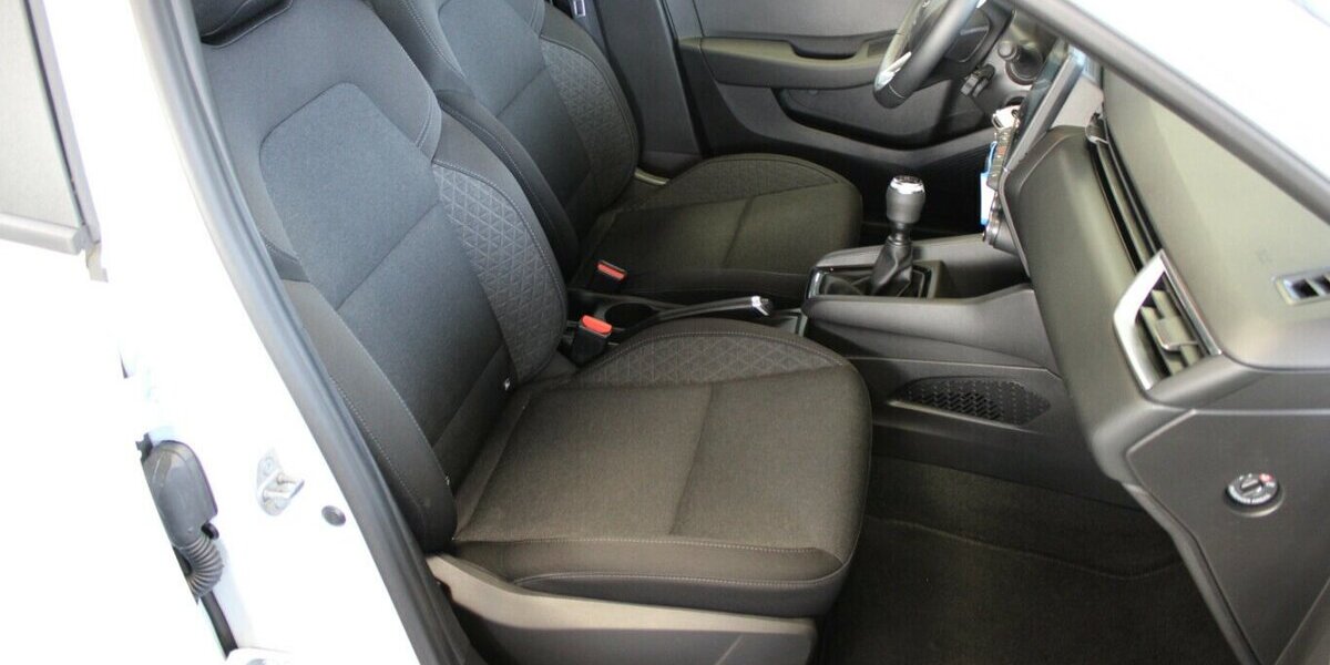 Renault Clio SCe 65 EQUILIBRE 17.461 km 12.980 &euro; Euskirchen 53881