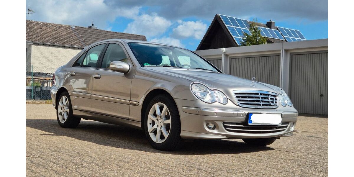 Mercedes-Benz C 180 85.400 km 9.999 &euro; Bornheim 53332