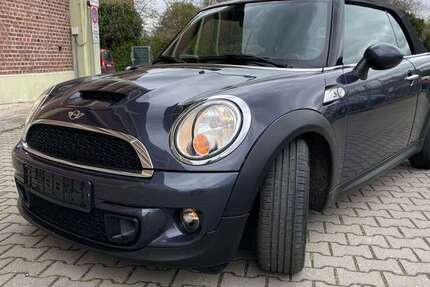 Mini Cooper SD Cabrio 119.326 km 9.999 &euro; Düren 52349