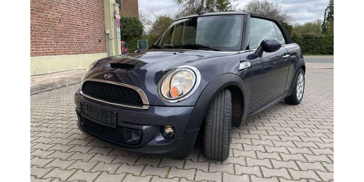 Mini Cooper SD Cabrio 119.326 km 9.999 &euro; Düren 52349