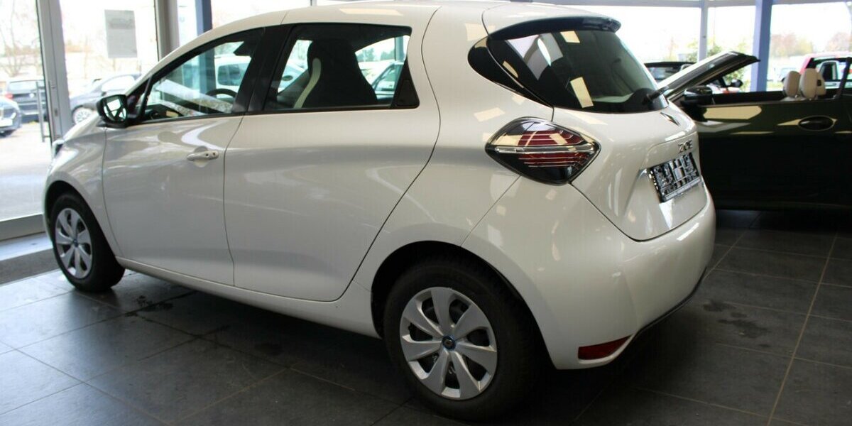 Renault ZOE Z.E 50 LIFE 39.826 km 10.980 &euro; Euskirchen 53881