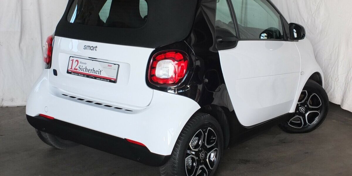 Smart ForTwo electric drive EQ PASSION KLIMAAUTOM SITZHE 35.255 km 10.804 &euro; Köln 50858