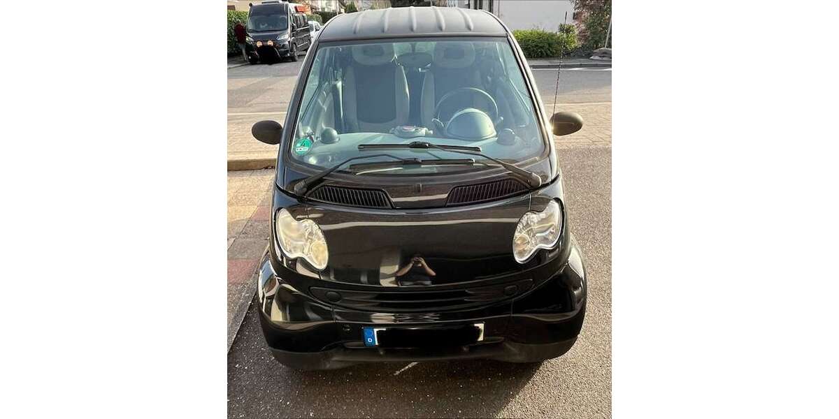 Smart forTwo 140.182 km 600 &euro; Köln, Stadt 50858