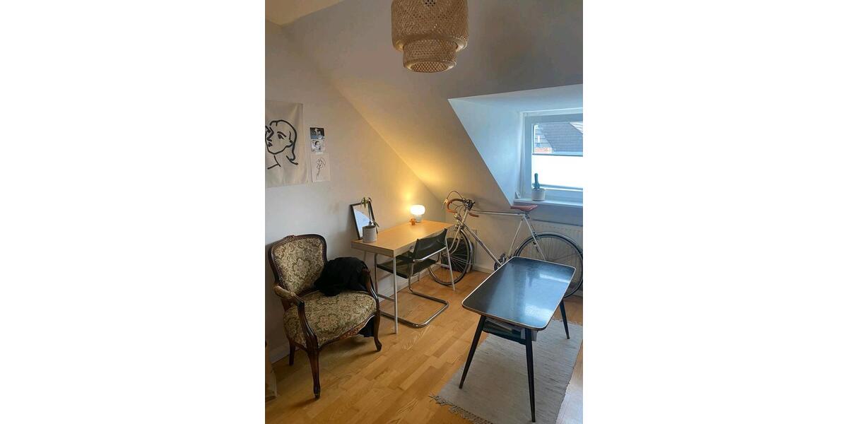 Dachgeschoßwohnung Köln Lindenthal - 1 Zimmer, 34 m&sup2;, 236.000&euro; | Angebot:25992672