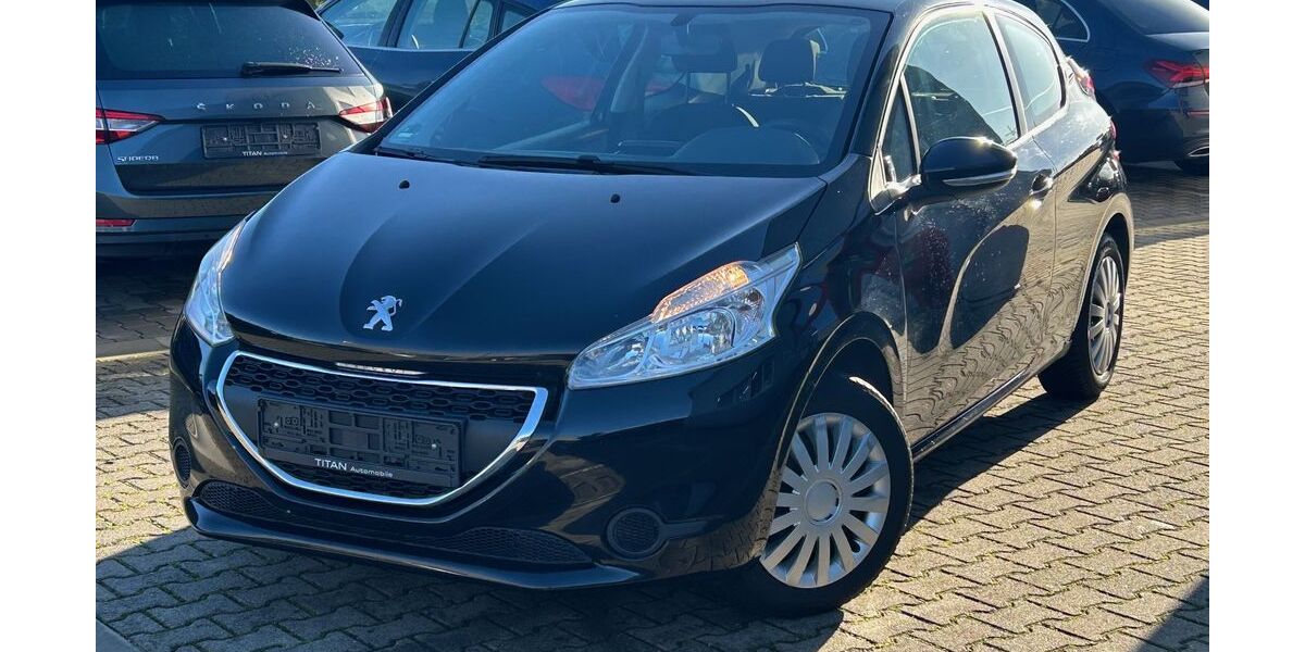 Peugeot 208 120.000 km 1.990 &euro; Erftstadt 50374