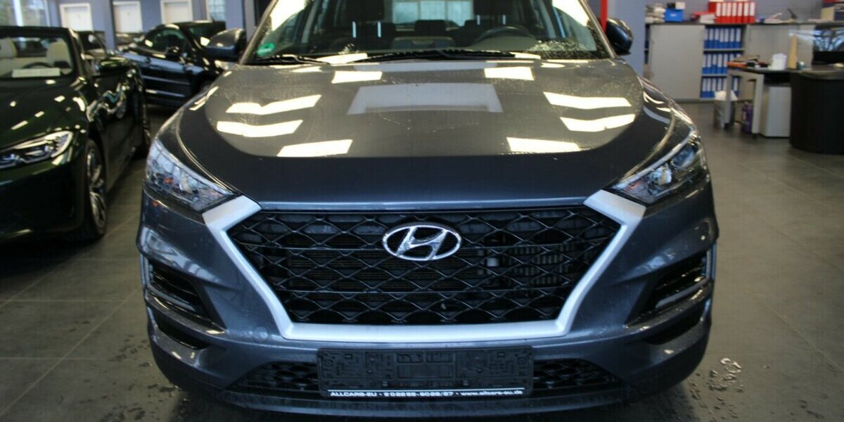 Hyundai Tucson 1.6 GDi 2WD Pure - AHK - 107.286 km 12.980 &euro; Euskirchen 53881