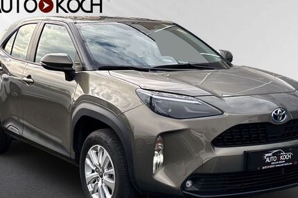 Toyota Yaris Cross 35.739 km 23.390 &euro; Düren 52351