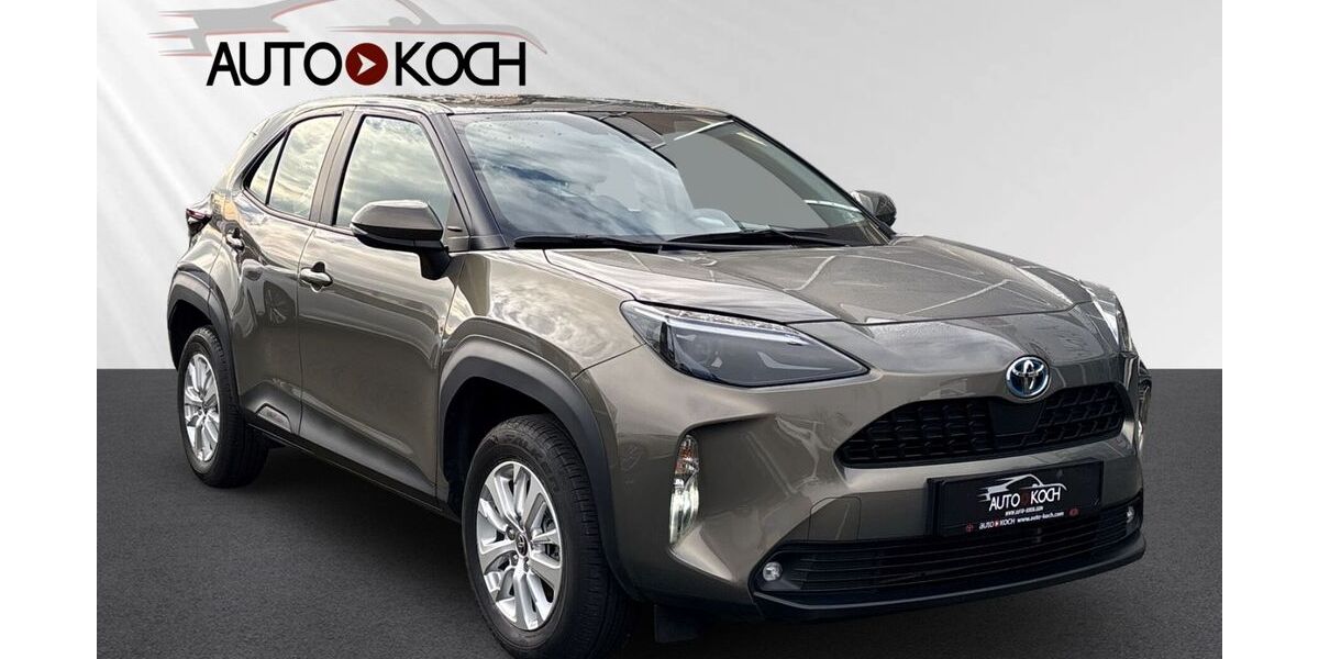 Toyota Yaris Cross 35.739 km 23.390 &euro; Düren 52351