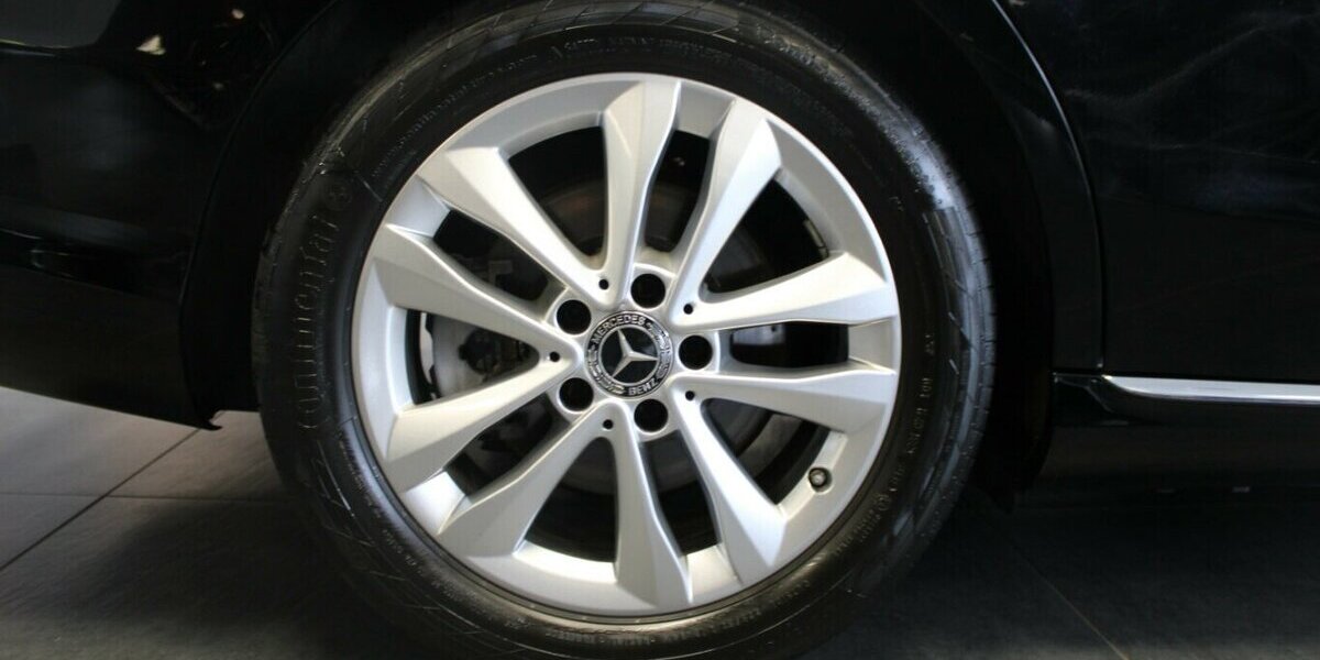 Mercedes-Benz C 300 d 9G-TRONIC Avantgarde 80.556 km 26.980 &euro; Euskirchen 53881