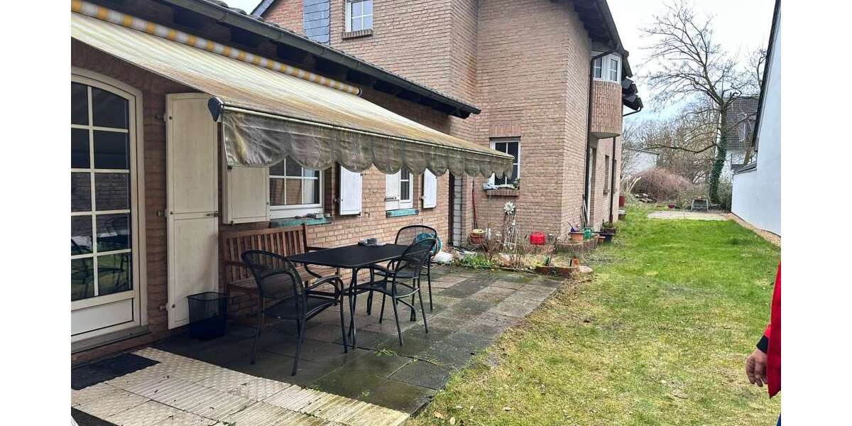 Einfamilienhaus Köln Chorweiler - 7 Zimmer, 302 m&sup2;, 650.000&euro; | Angebot:25802610