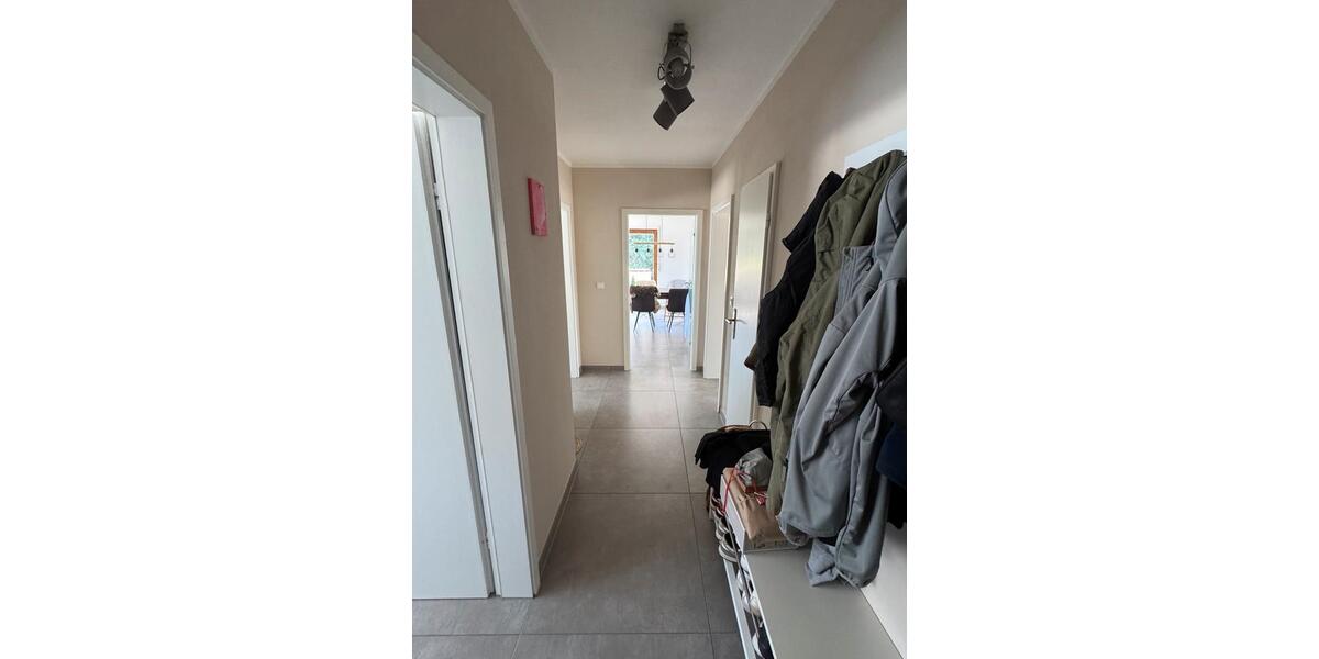 Dachgeschoßwohnung Düren Mariaweiler-Hoven - 3 Zimmer, 71 m&sup2;, 220.000&euro; | Angebot:26775343