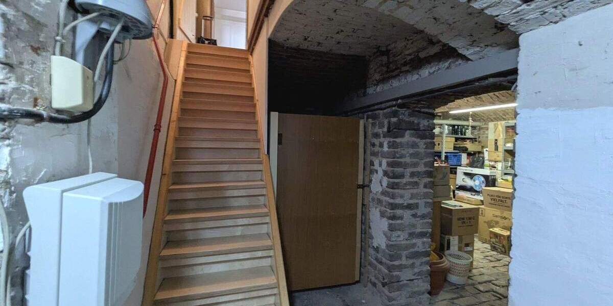 Mehrfamilienhaus, Wohnhaus Köln Lindenthal - 8 Zimmer, 211 m&sup2;, 1.350.000&euro; | Angebot:25779520