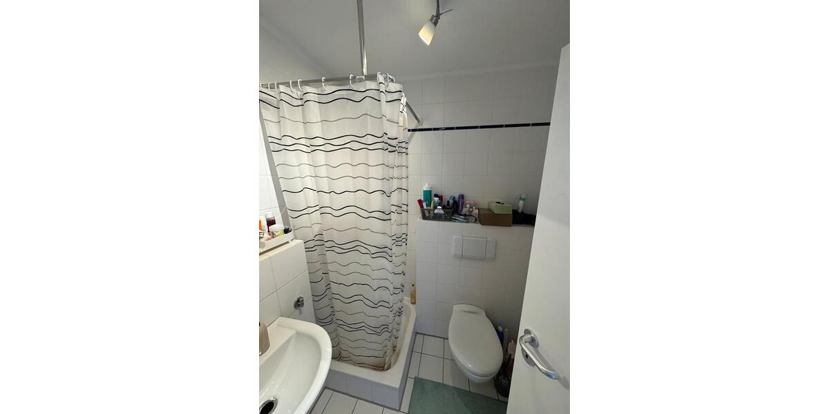 Dachgeschoßwohnung Köln Rodenkirchen - 1 Zimmer, 30 m&sup2;, 750&euro; | Angebot:25857363