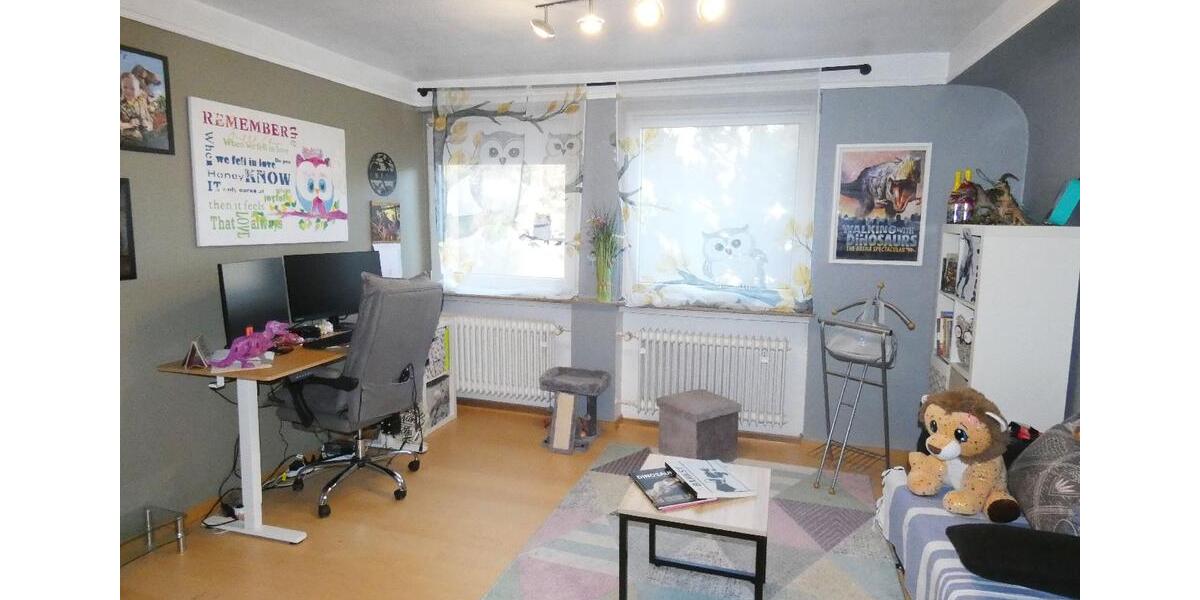 Etagenwohnung Leverkusen - 3 Zimmer, 111 m&sup2;, 980&euro; | Angebot:24353620