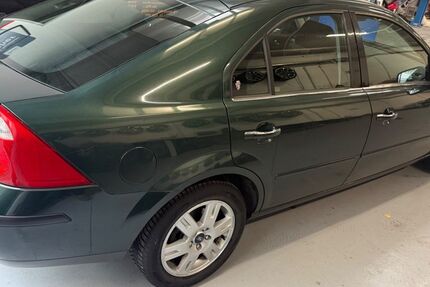 Ford Mondeo 130.500 km 1.150 &euro; Köln 50825