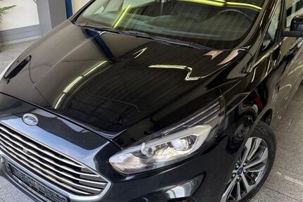 Ford S-Max 152.379 km 18.830 &euro; Köln 50829